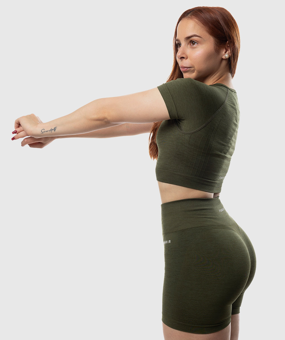 Empower Crop Top SS Verde Army