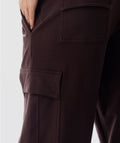 365 Pocket Cargo Jogger Marrón Espresso - detalle de bolsillos cargo Fenrir