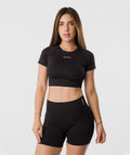 Amplify Crop Top SS Negro - crop top deportivo mujer Fenrir