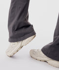 Amplify Flared Pants Gris Moonlight 5