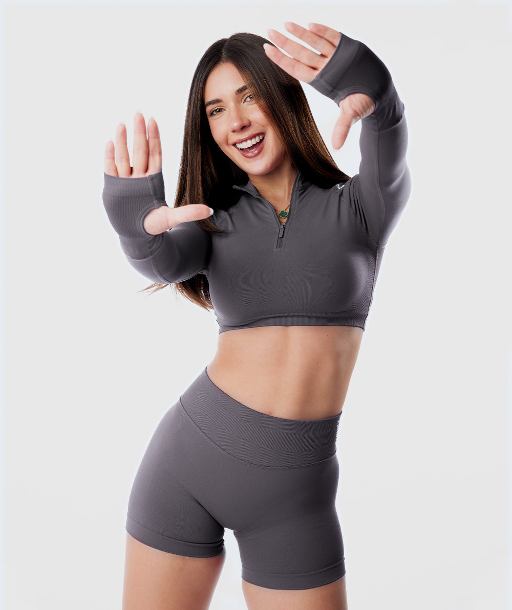 Casaca Zippy Crop Amplify Gris Moonlight 3